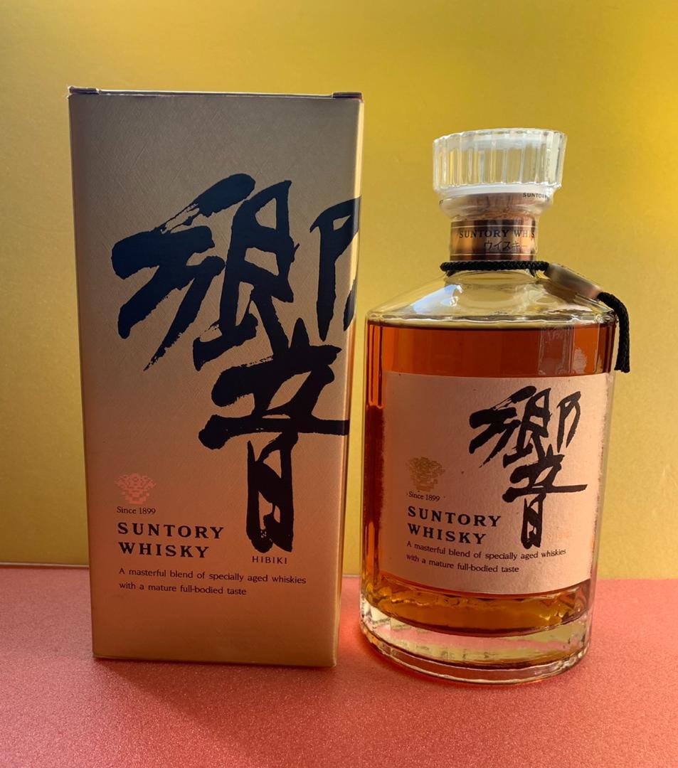 SUNTORY  響　黒ラベル