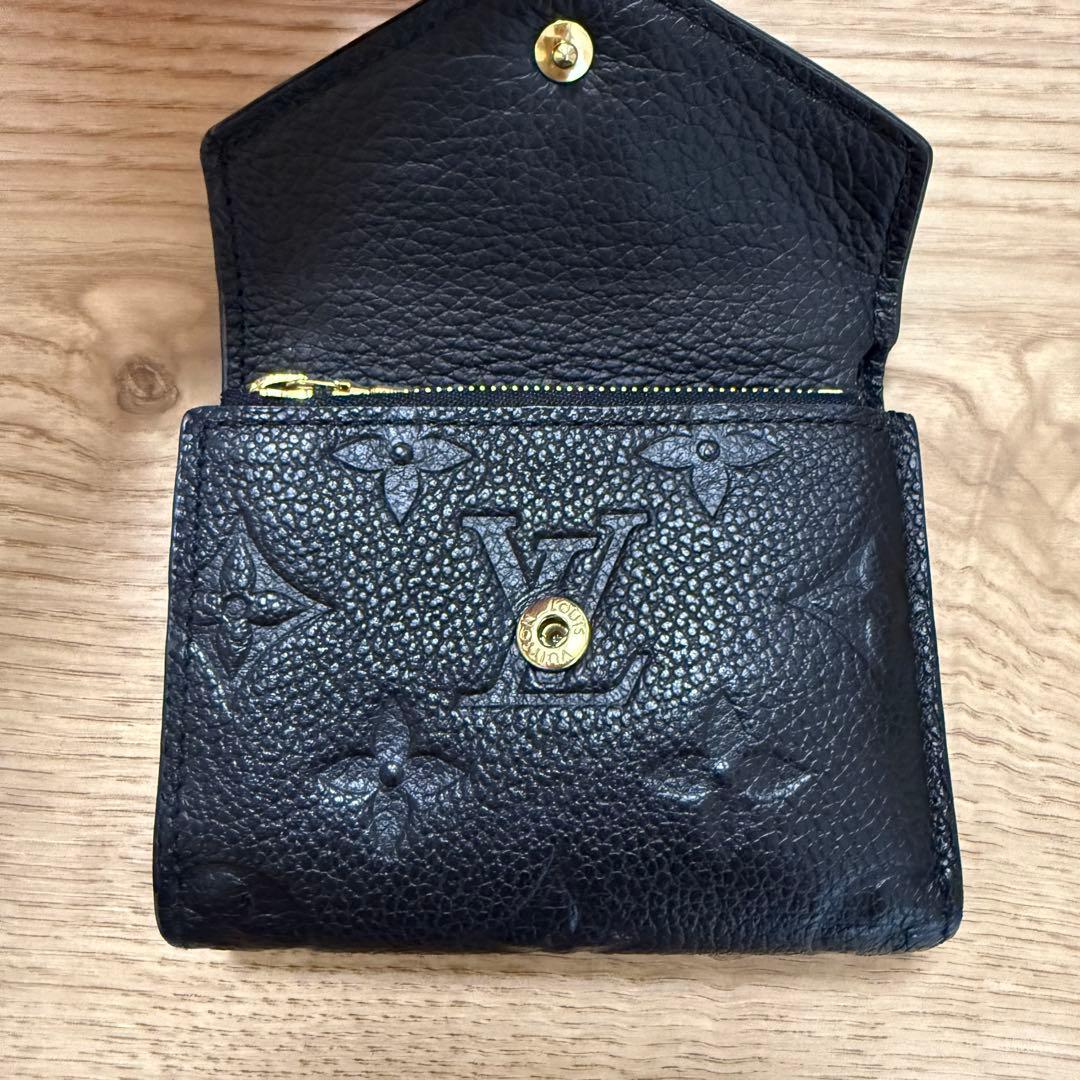 100%正規品　年内SALE中‼️ルイヴィトン　ポルトフォイユ・ゾエ　三つ折り財布