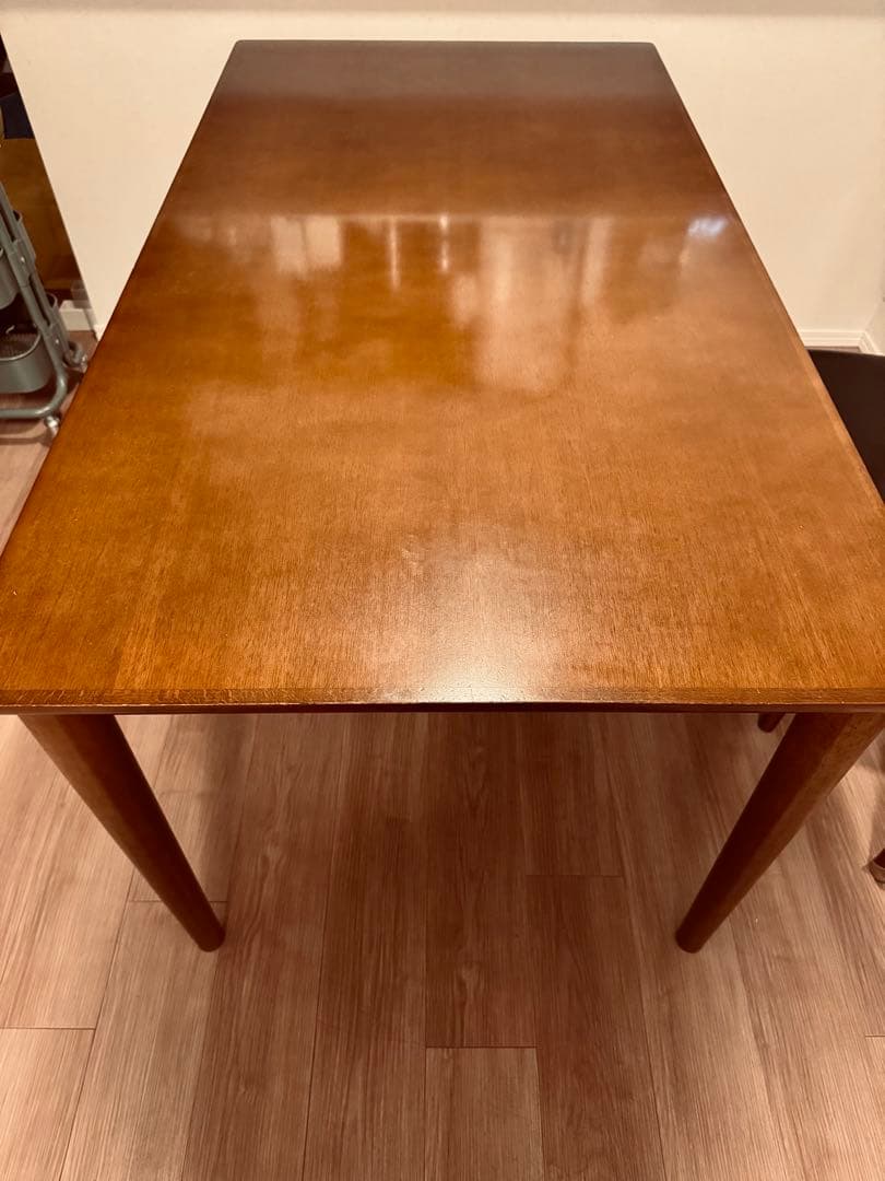 カリモク60+ ダイニングテーブル1500 ウォールナット