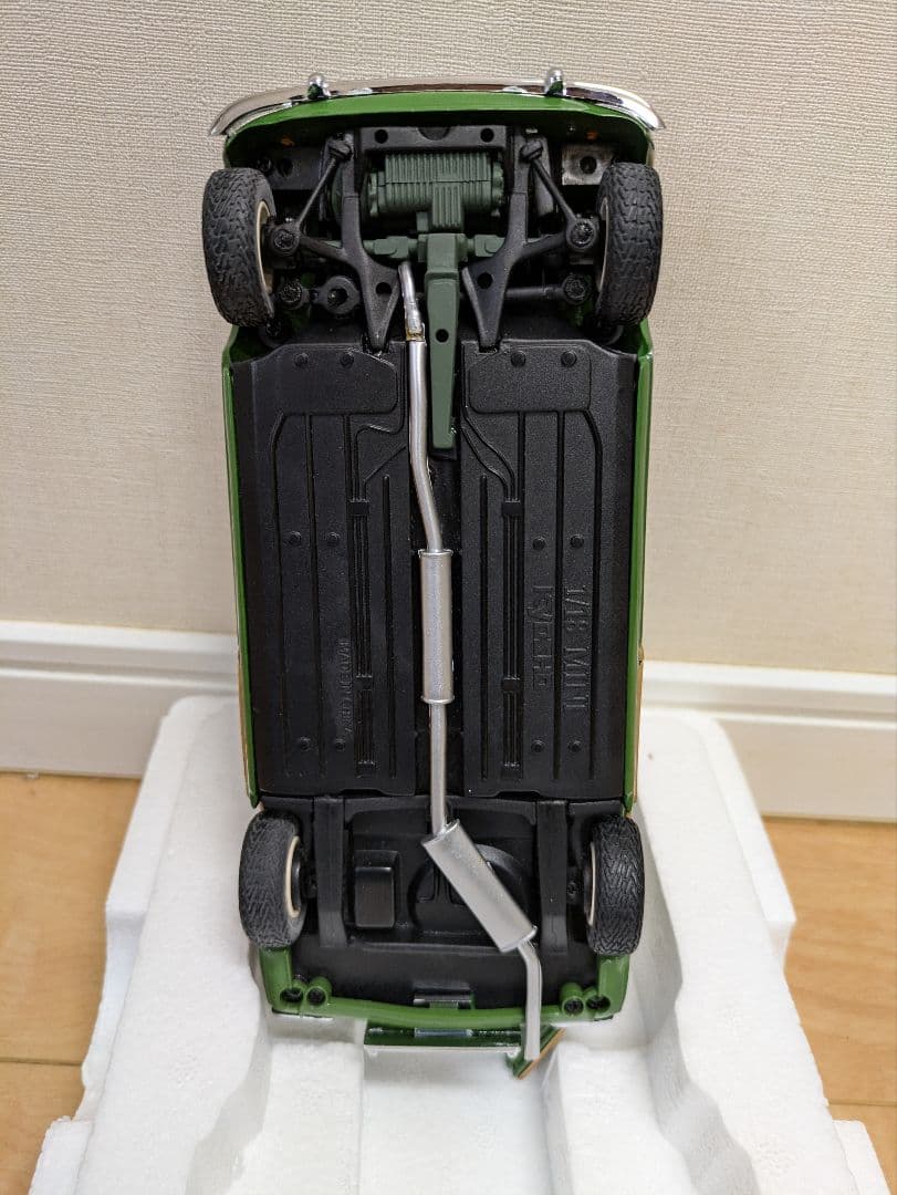 京商　モーリスミニトラベラー　1/18 グリーン