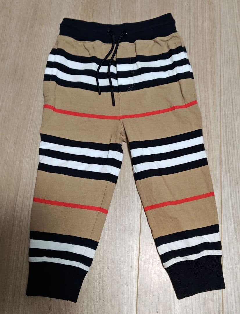 ☆BURBERRY　キッズパンツ☆