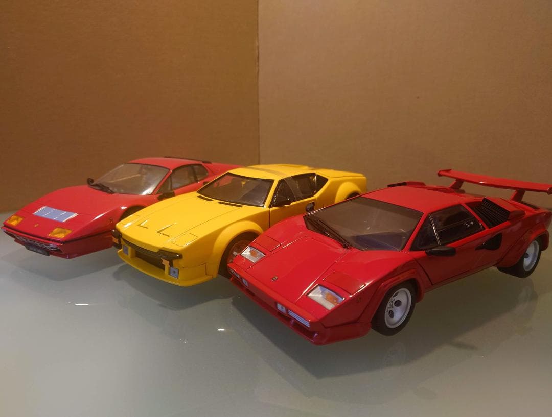 1/18 ランボルギーニ カウンタック LP500S レッド 京商ミニカー 中古