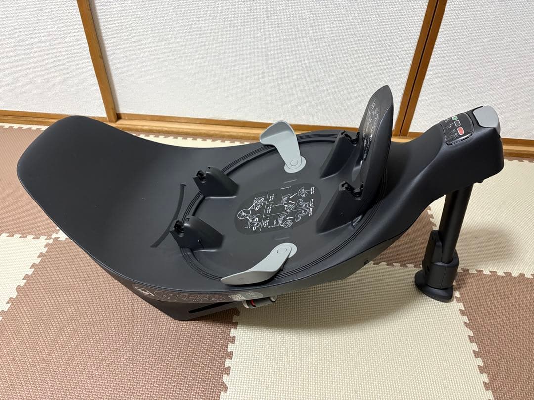 サイベックスcybex ベースT ベビーシート用ベース