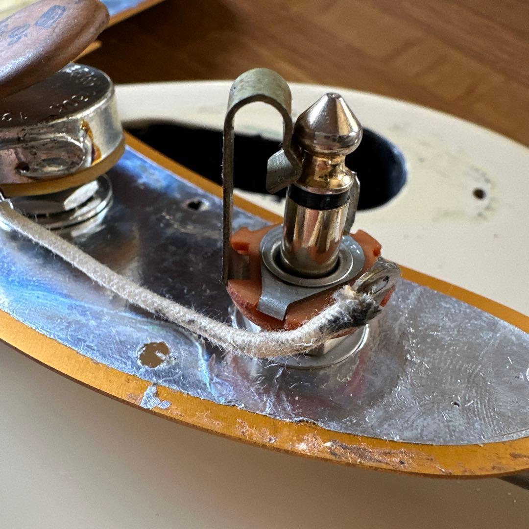 早い者勝ちSquier by Fender. DUO-SONIC 難あり物件