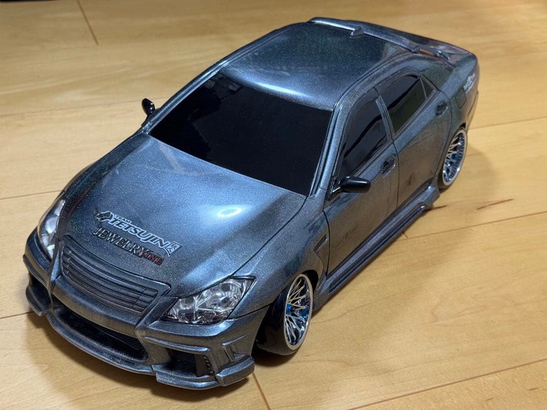 ラジコン 1/10 トヨタ 18クラウン ドリフト