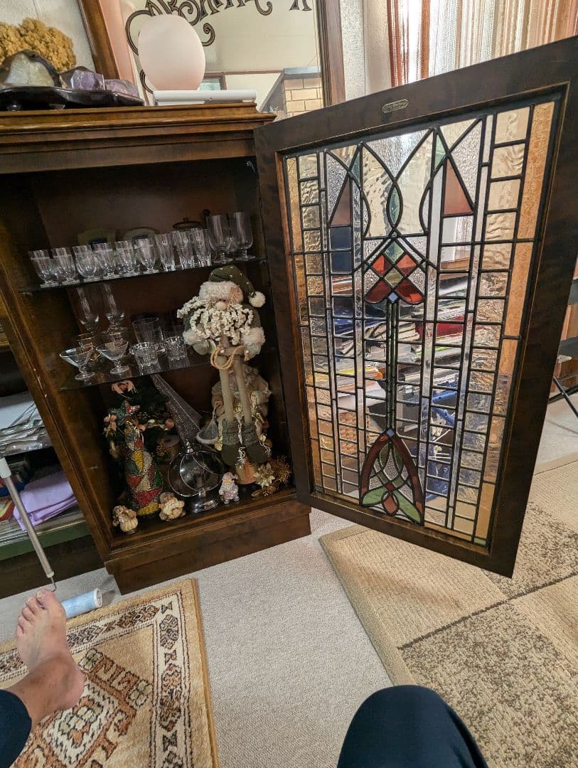 アールヌーボー ステンドグラスキャビネット