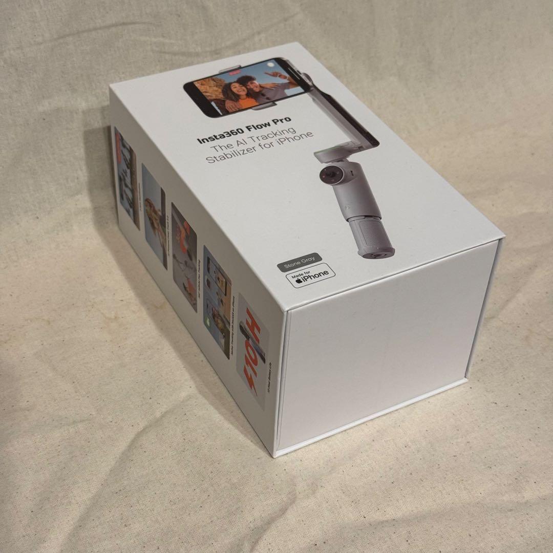Insta360 Flow Pro ほぼ未使用新品 +純正MagSafeアダプタ