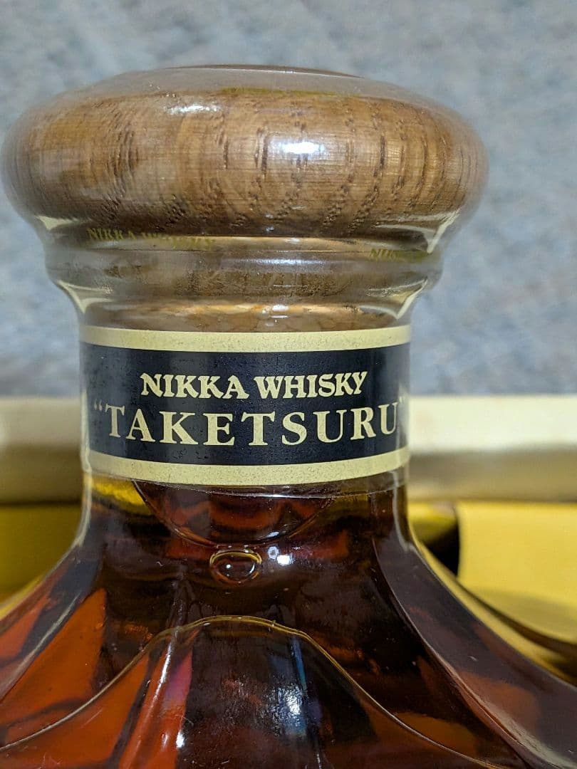 ニッカウヰスキー 竹鶴 12年 ピュアモルト 未開栓 箱付き 660ml　角瓶