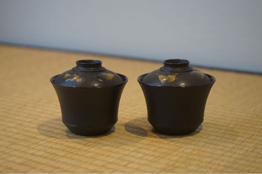 茄子高蒔絵・富士山蒔絵・朱印入り 黒乾漆粉塗 小吸物椀 2客/ 木製漆器 茶懐石
