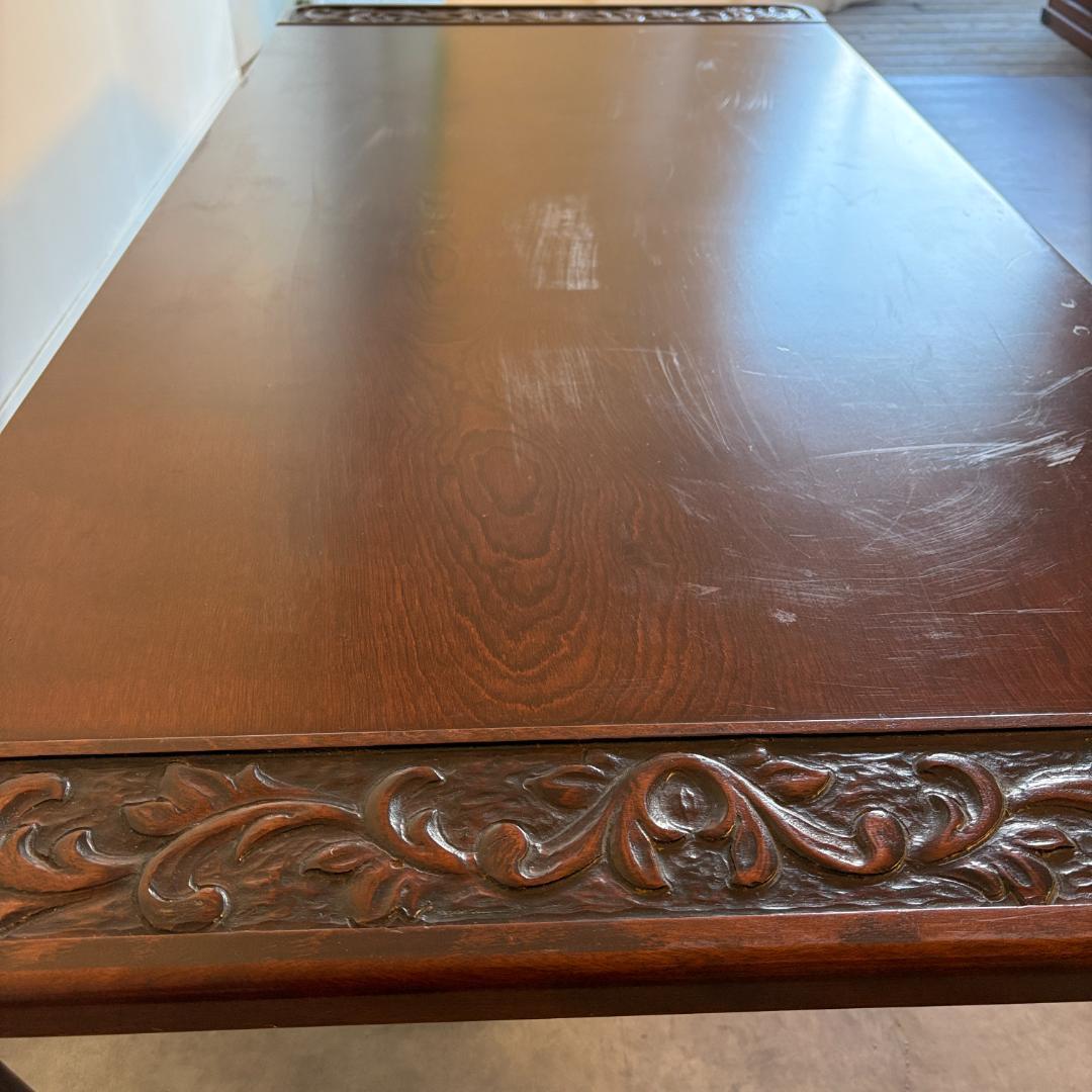 ヴィンテージ 木製センターテーブル 彫刻入り