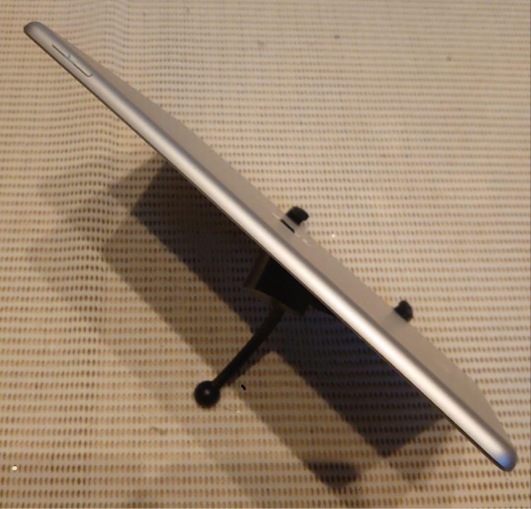 完動品iPad第7世代(A2197)本体32GBシルバー送料込XMF3N