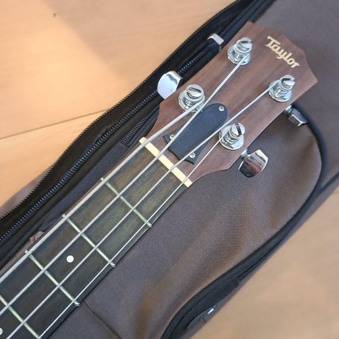 TAYLOR mini GS 4弦 アコースティック ベース ケース付き