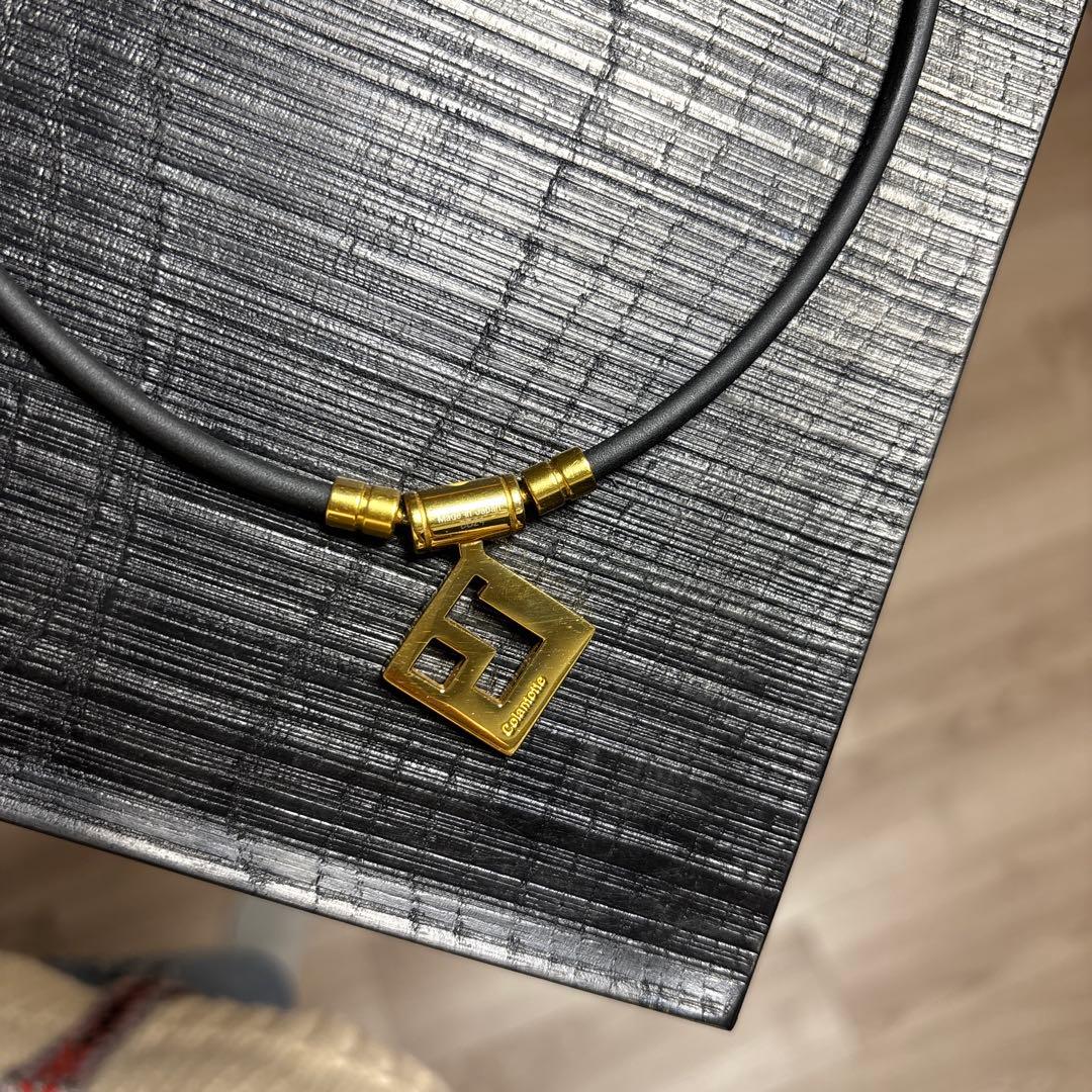 ゴールド ネックレスチャーム