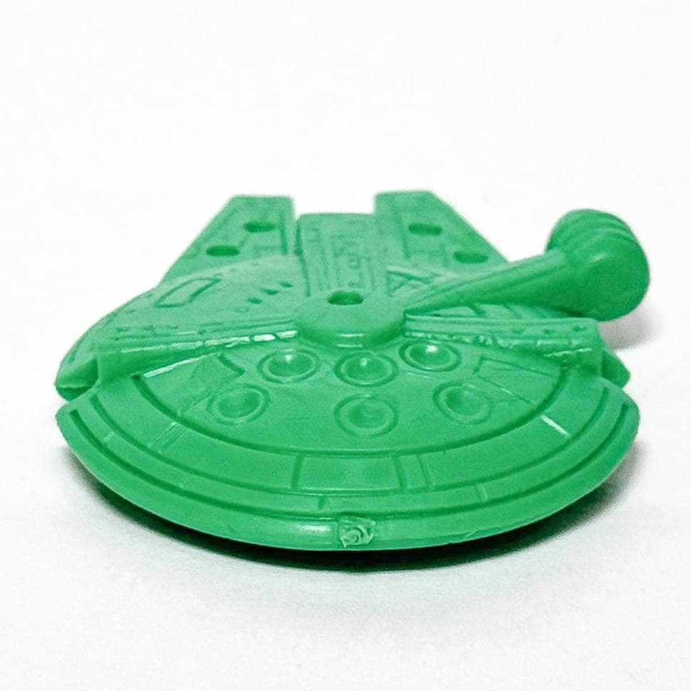 スターウォーズ　消しゴム　ミレニアムファルコン（緑）TAKARA U.S.A