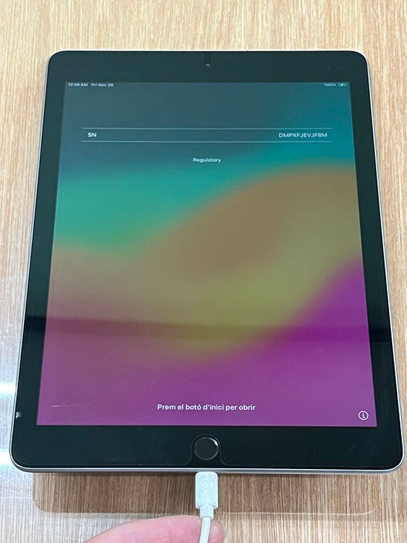 iPad6　第6世代　128gb　シルバー　機能不良有り