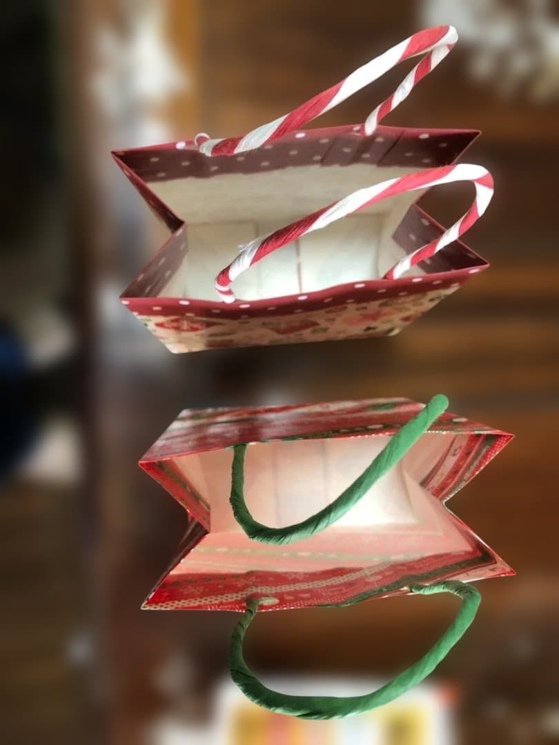 クリスマス柄 紙袋 大量175枚（7パック）持ち手付き｜業務用・イベント用