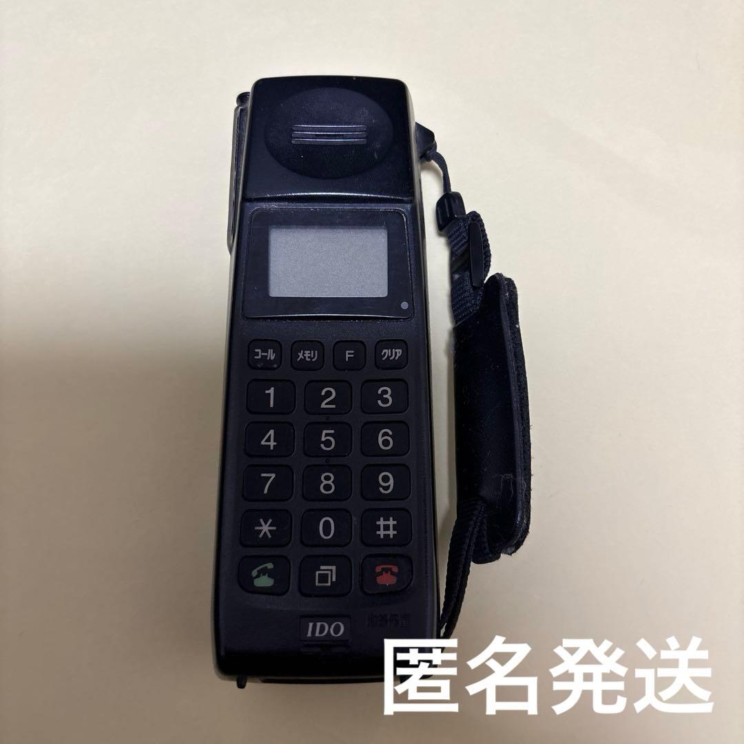 IDO 黒色 携帯電話本体