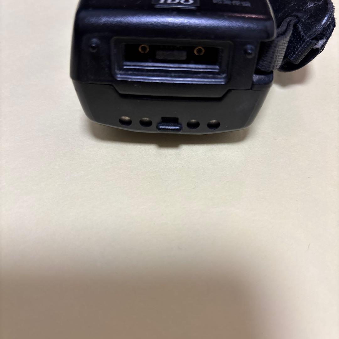 IDO 黒色 携帯電話本体