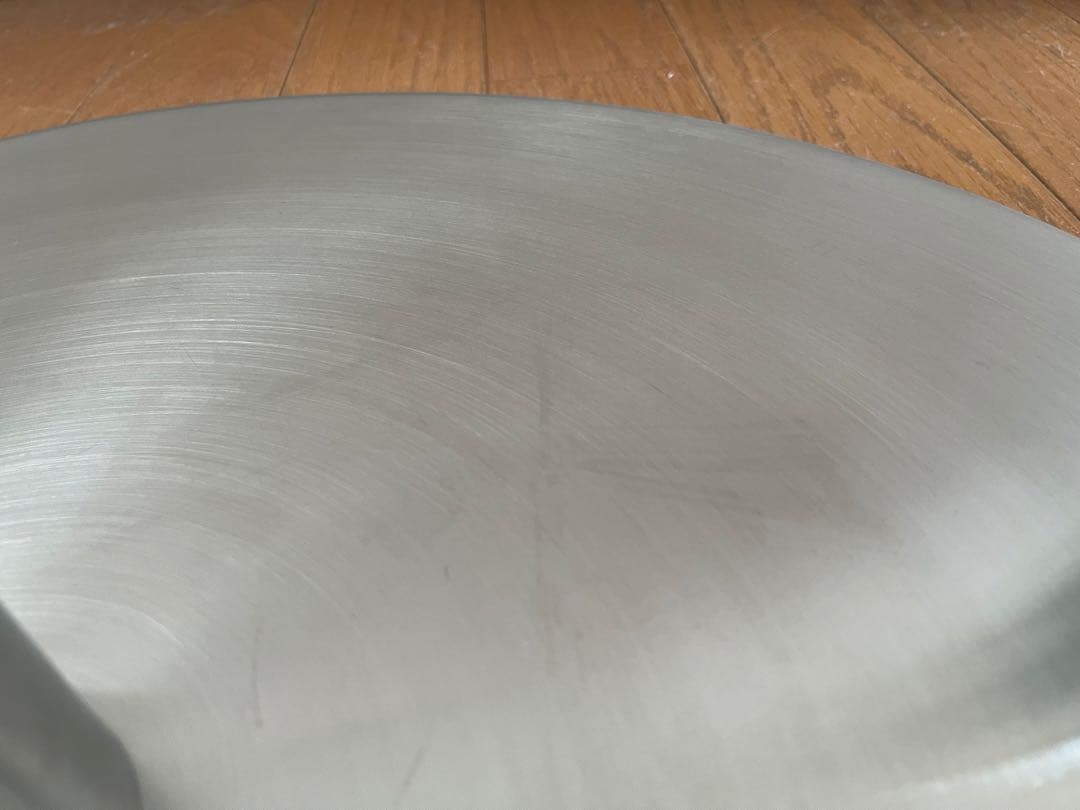 モダンスタイル　ガラステーブル　φ800 ミッドセンチュリー　ダイニング　カフェ