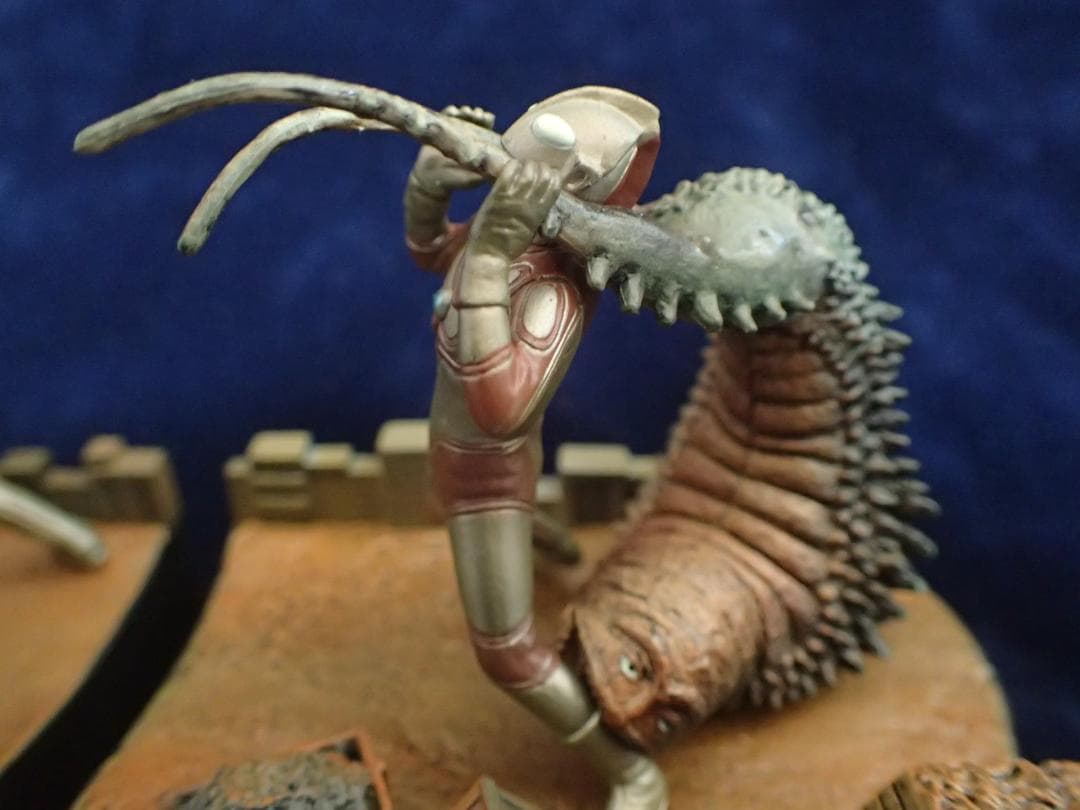 帰ってきたウルトラ怪獣名鑑　２体セット