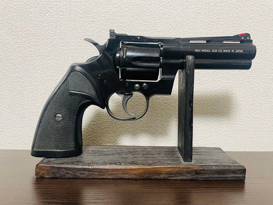 MGC コルトパイソン4インチ　モデルガン