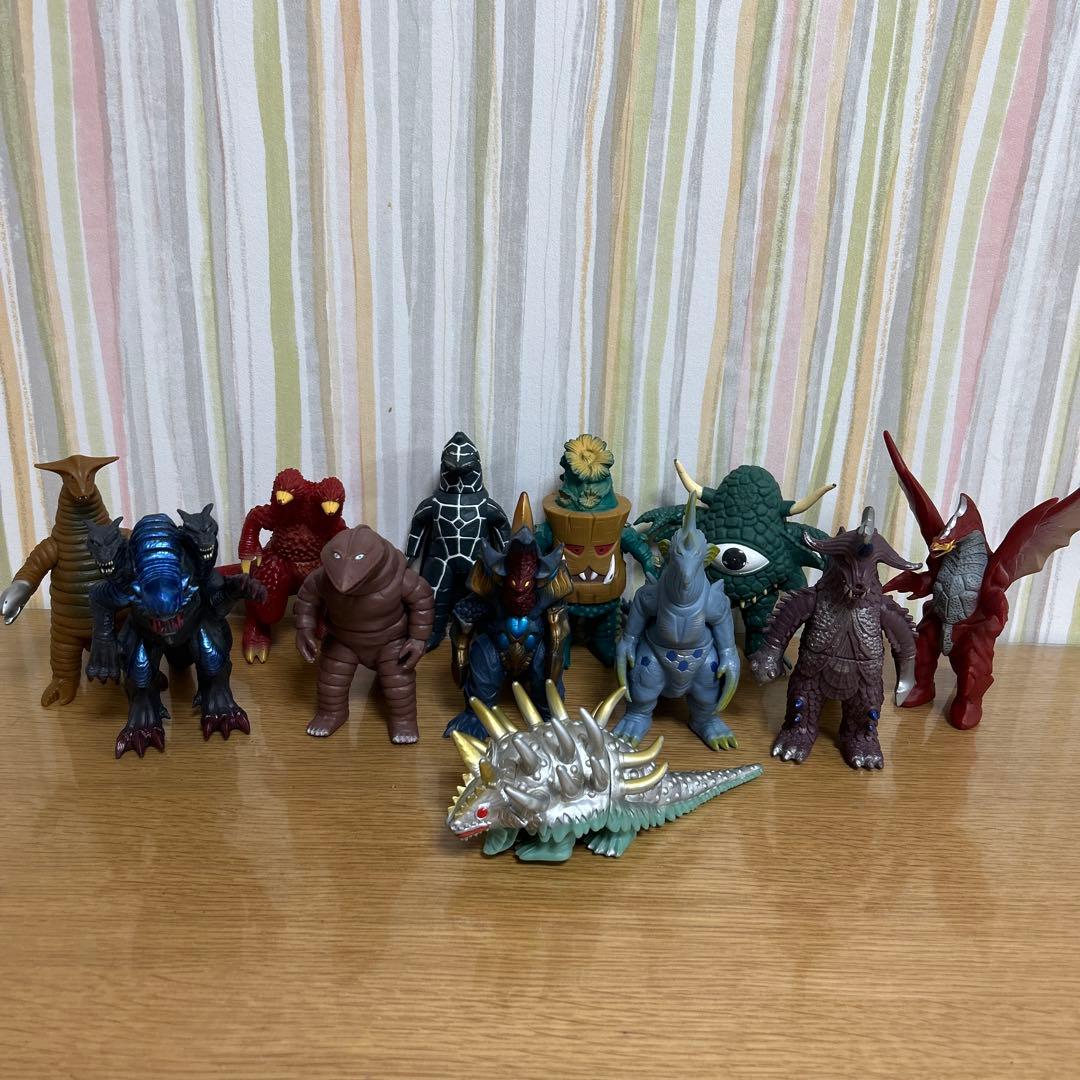 ウルトラマン　怪獣　14体　ソフビ　ウルトラ怪獣500 2013年　生産終了品