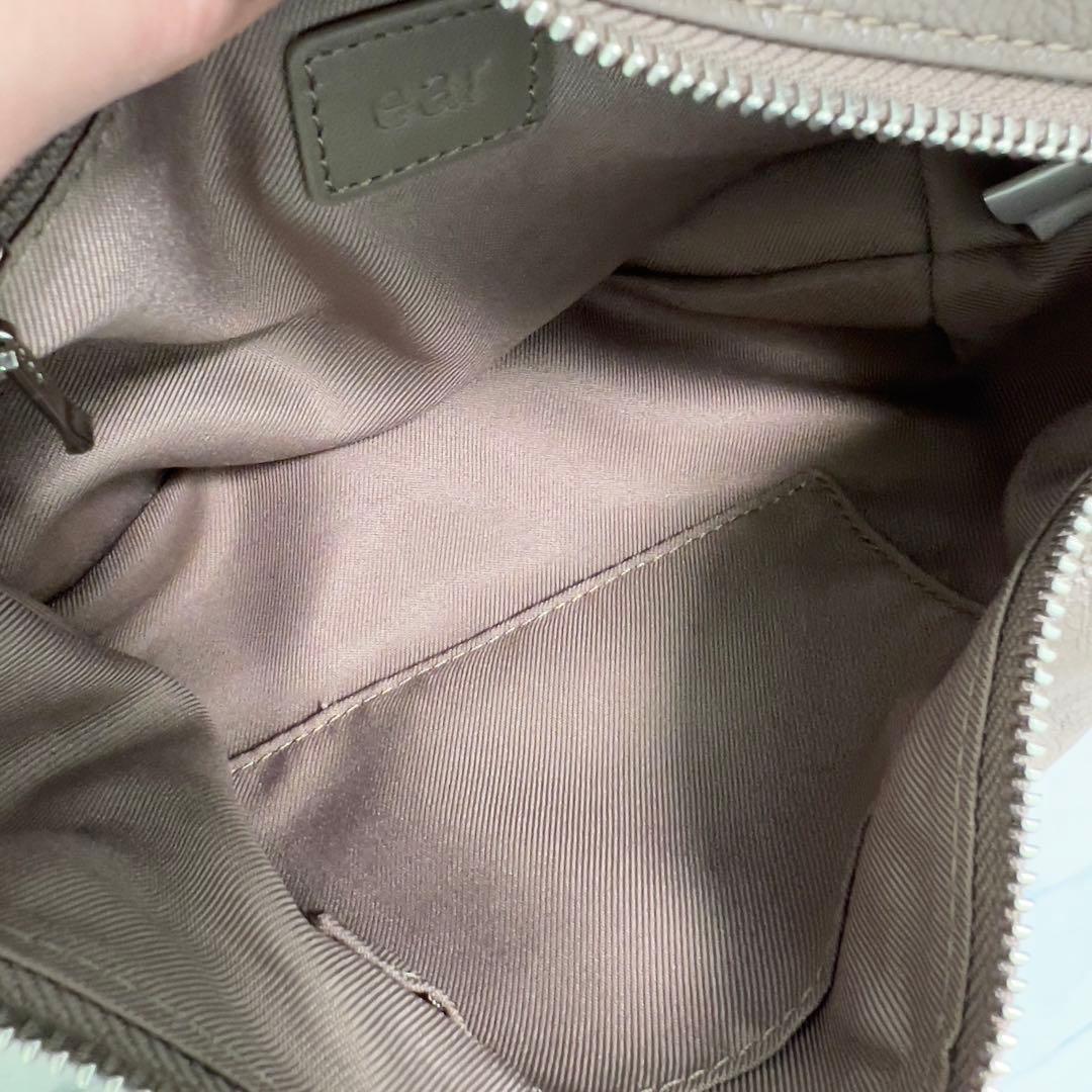 ear PAPILLONNERイアパピヨネ ボックスショルダーバッグ モカ　山羊