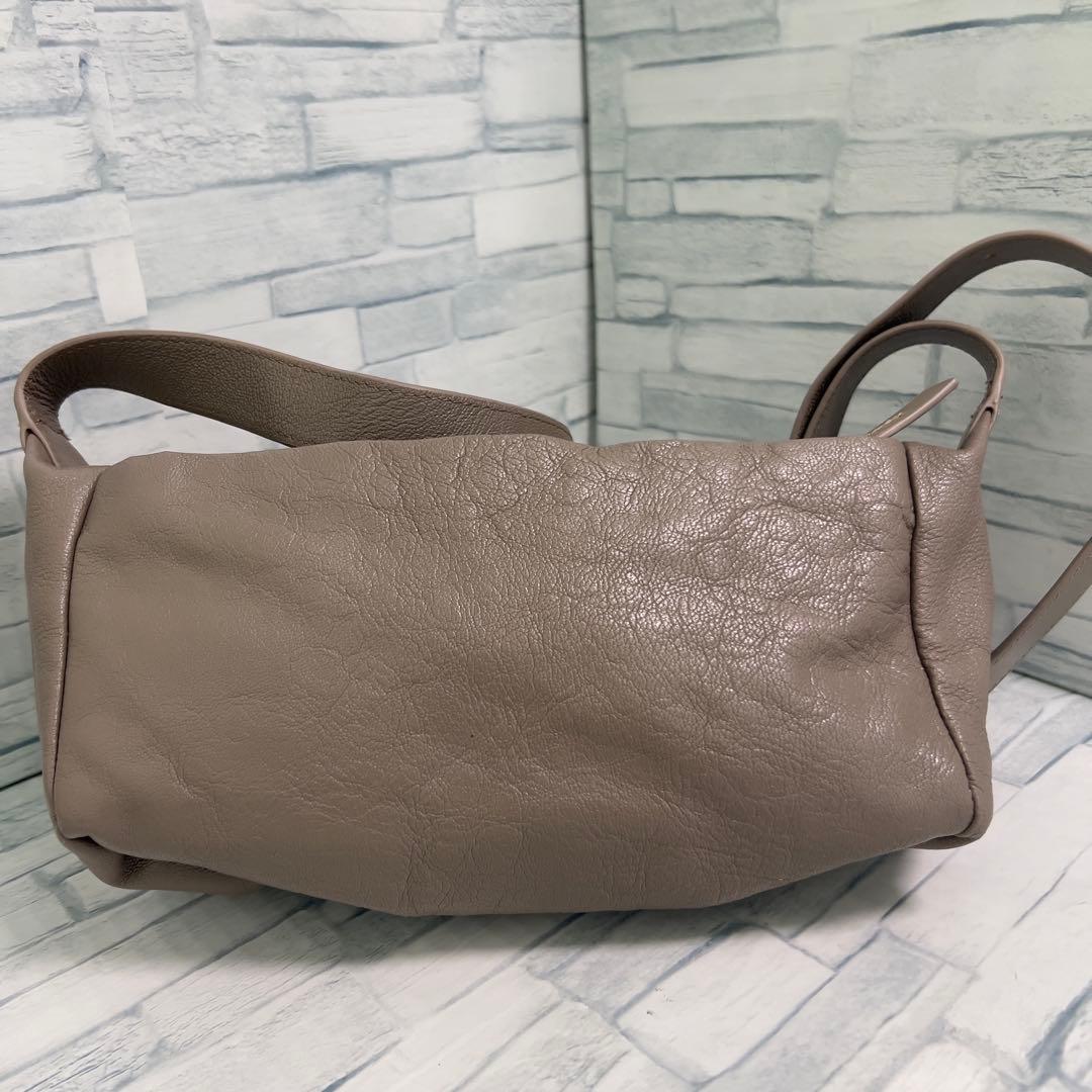 ear PAPILLONNERイアパピヨネ ボックスショルダーバッグ モカ　山羊