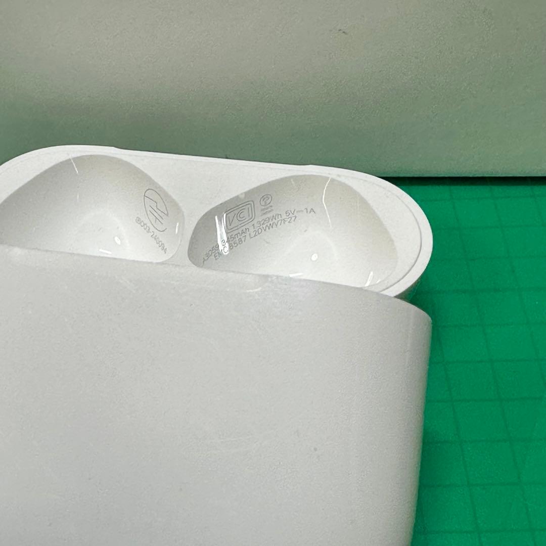 AirPods 第4世代 充電ケース　アクティブノイズキャンセリング(ANC)