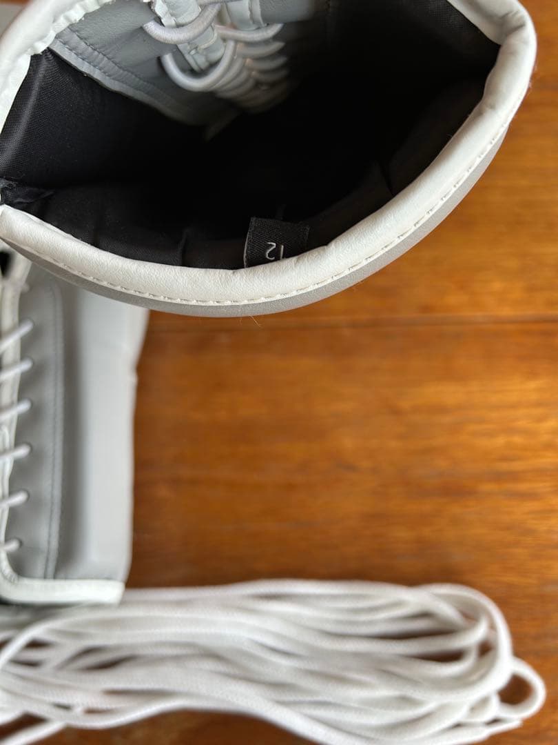 ✴︎限定値下げ中　FLY ボクシンググローブ 12オンス　使用感　ウイニング