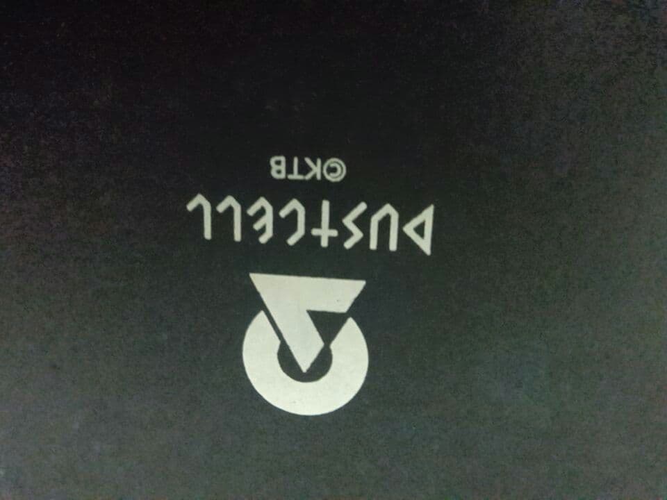 DUSTCELL南京錠ネックレス