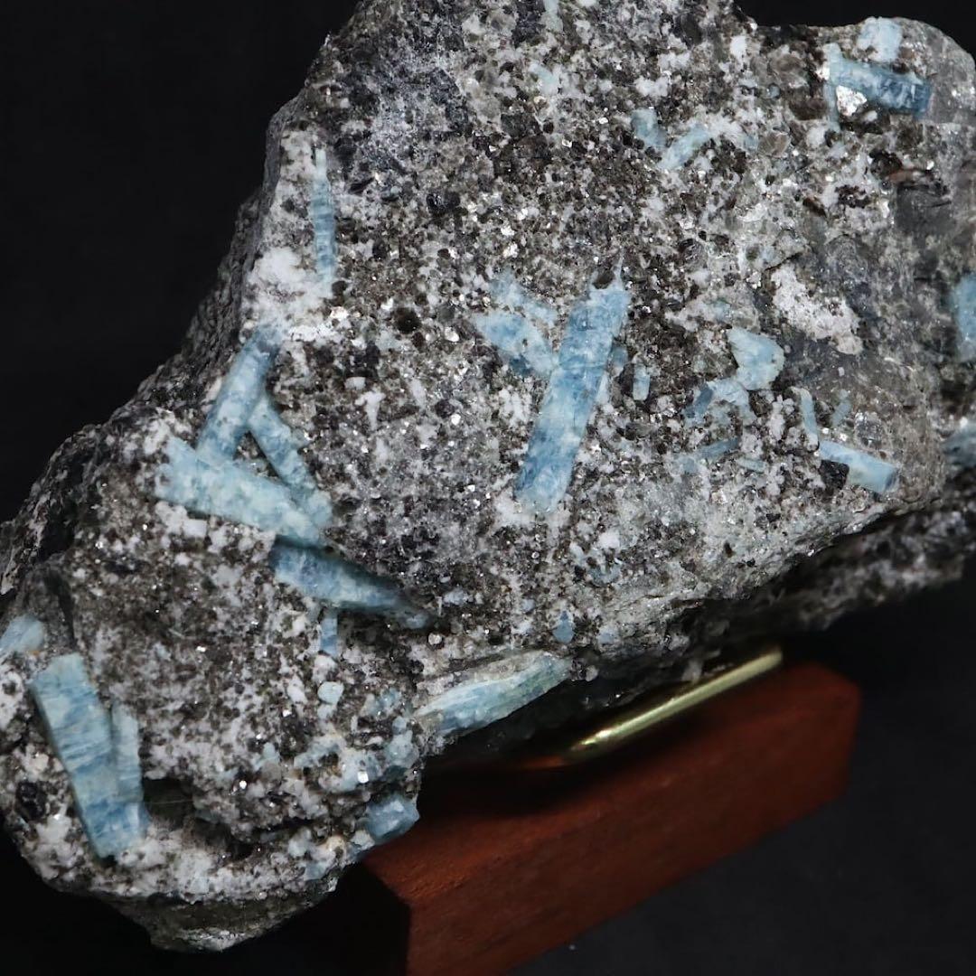 自主採掘！アクアマリン カリフォルニア産 550.5g AQ332 原石　天然石