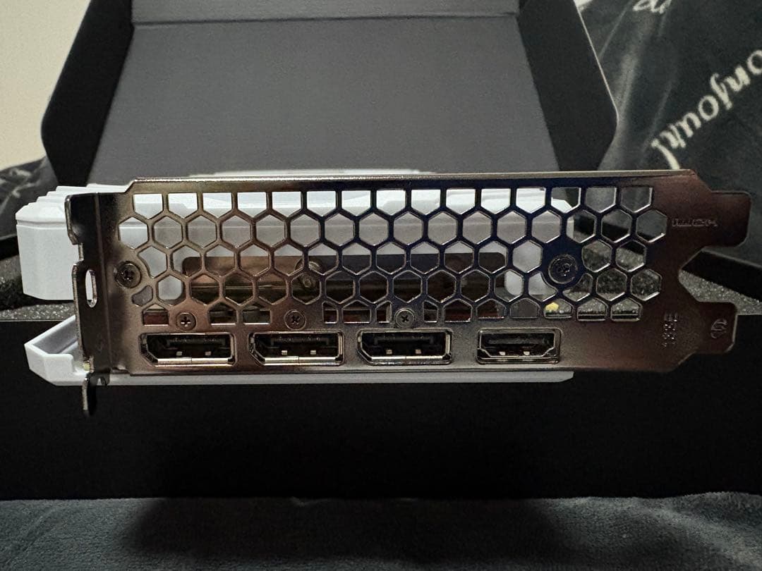 【中古品】PALIT GeForce RTX 4060 Ti 8GB ホワイト