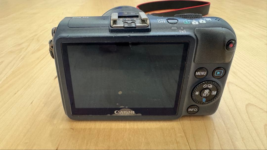 Canon EOS M2 ミラーレス一眼 18-55mm 22mレンズ付き