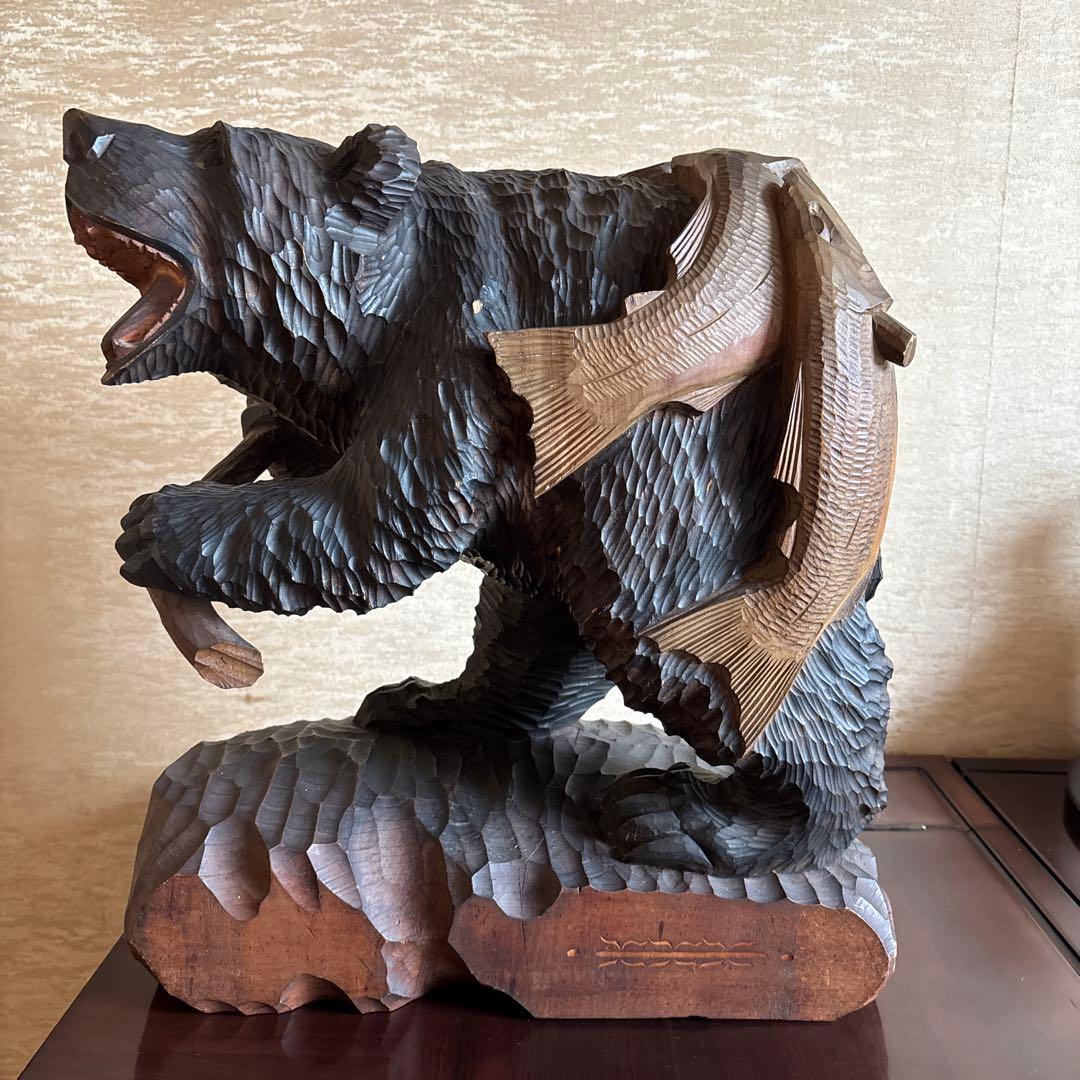 ⭐️北海道木彫り彫刻⭐️ クマと魚の彫刻 約30cm