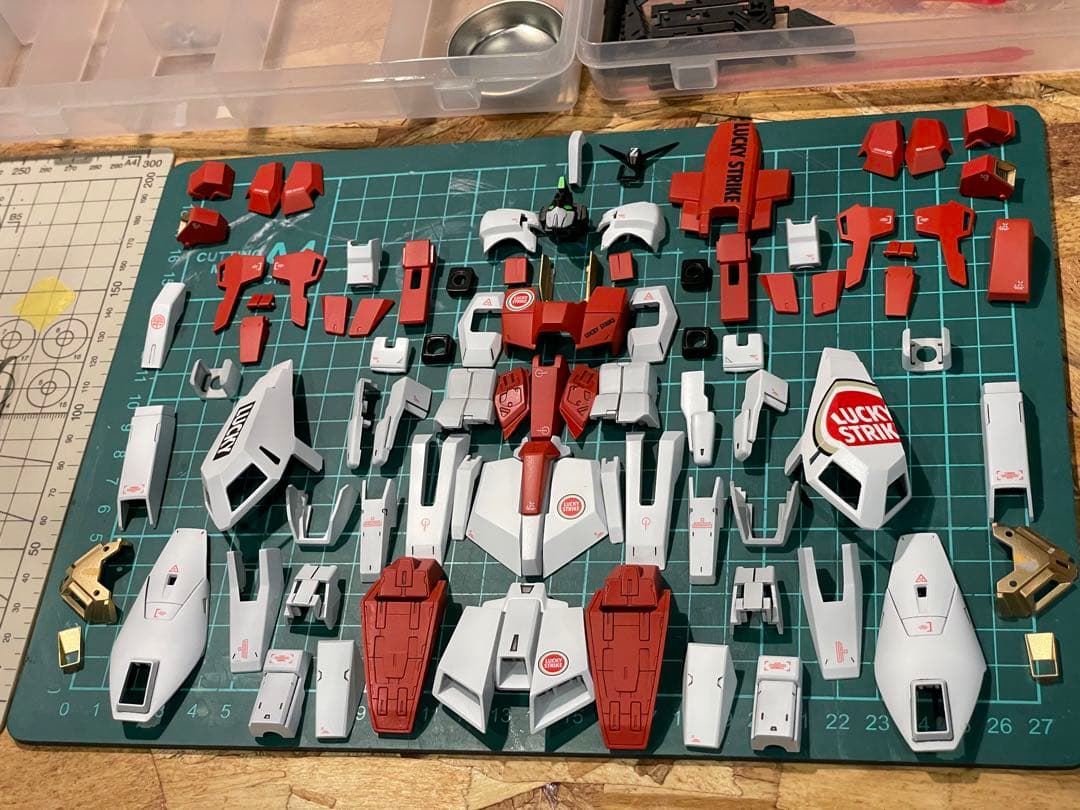 MG 1/100 MSZ-006LS Zガンダム 【ガンプラ完成品】