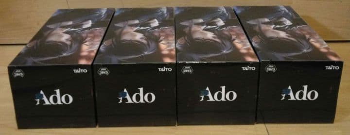 ラウンドワン限定　Adoフィギュア　 Winter ver. 『 4点セット 』