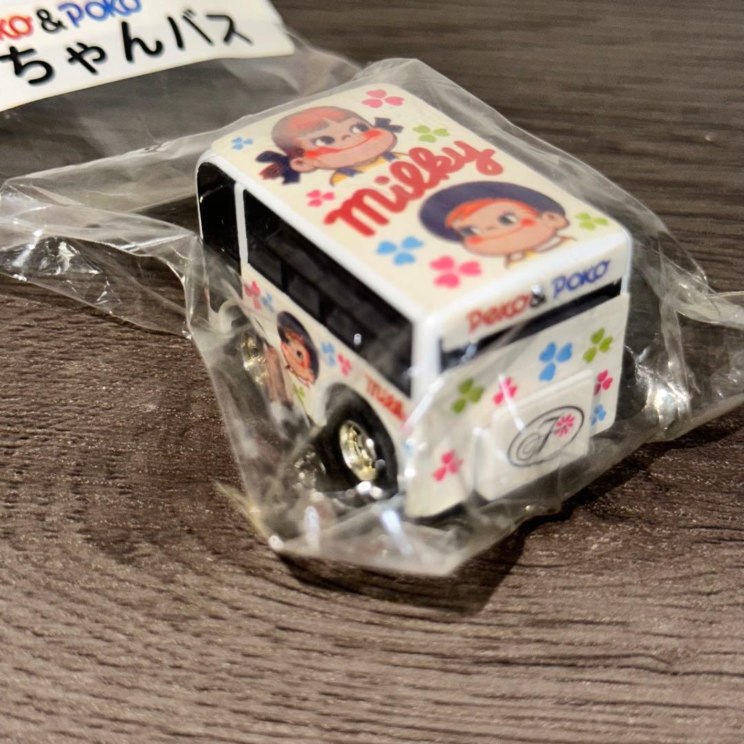 [G6181]チョロQ ペコちゃんバス　ミルキー　不二家　4台