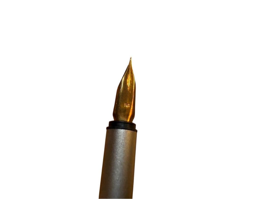 【モンブラン 万年筆 585（14K）箱・説明書・予備インク付き】