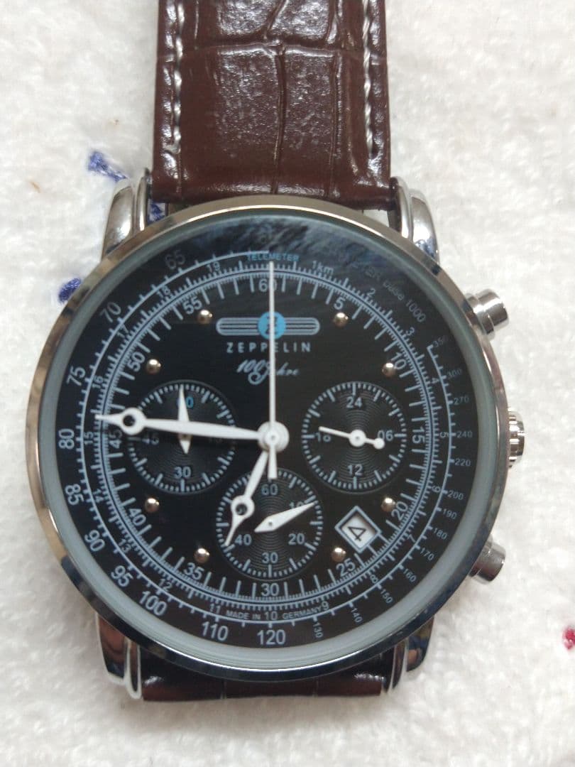 ラストの１本！ZEPPPELIN 飛行船100周年クロノグラフ クォーツブラック