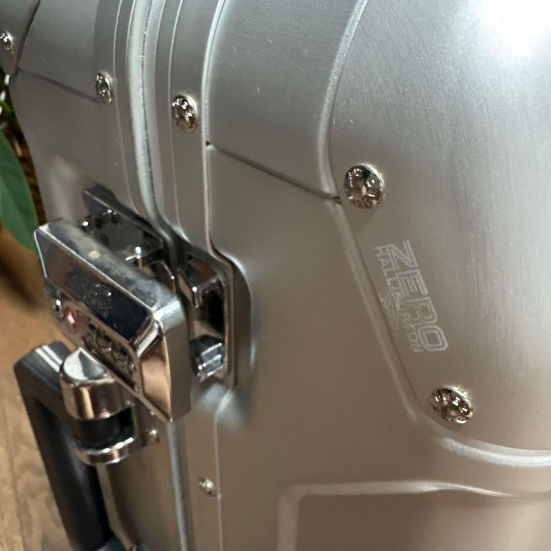 ゼロハリバートンZERO HALLIBURTON キャリーケース 31L 4輪