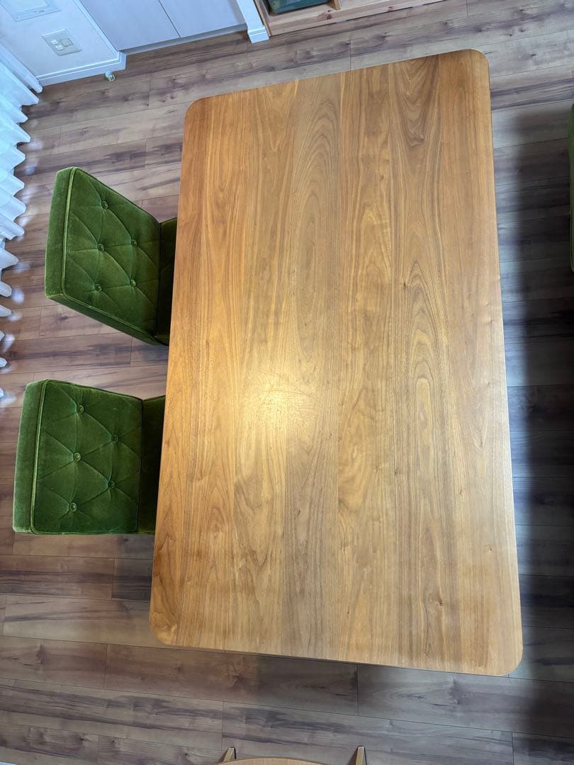 く*ら様 【安心のカリモク】ダイニングテーブル　カリモク60カフェテーブルより大