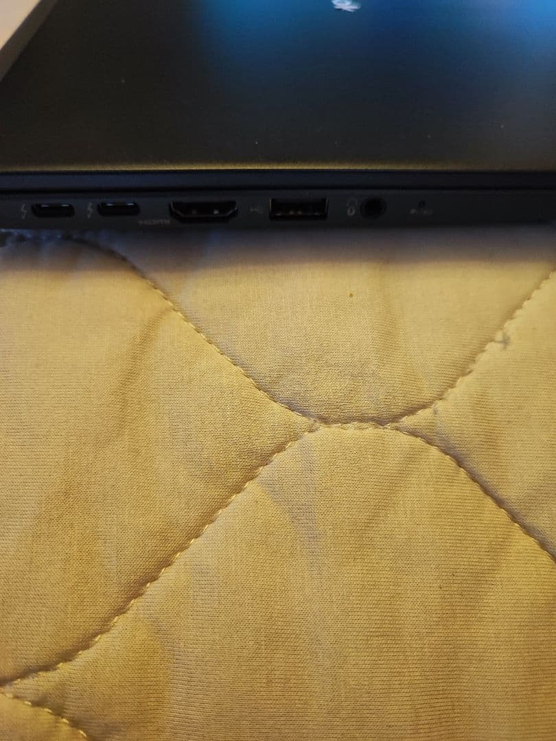 美品　2023年モデル　Dynabook G83/KW