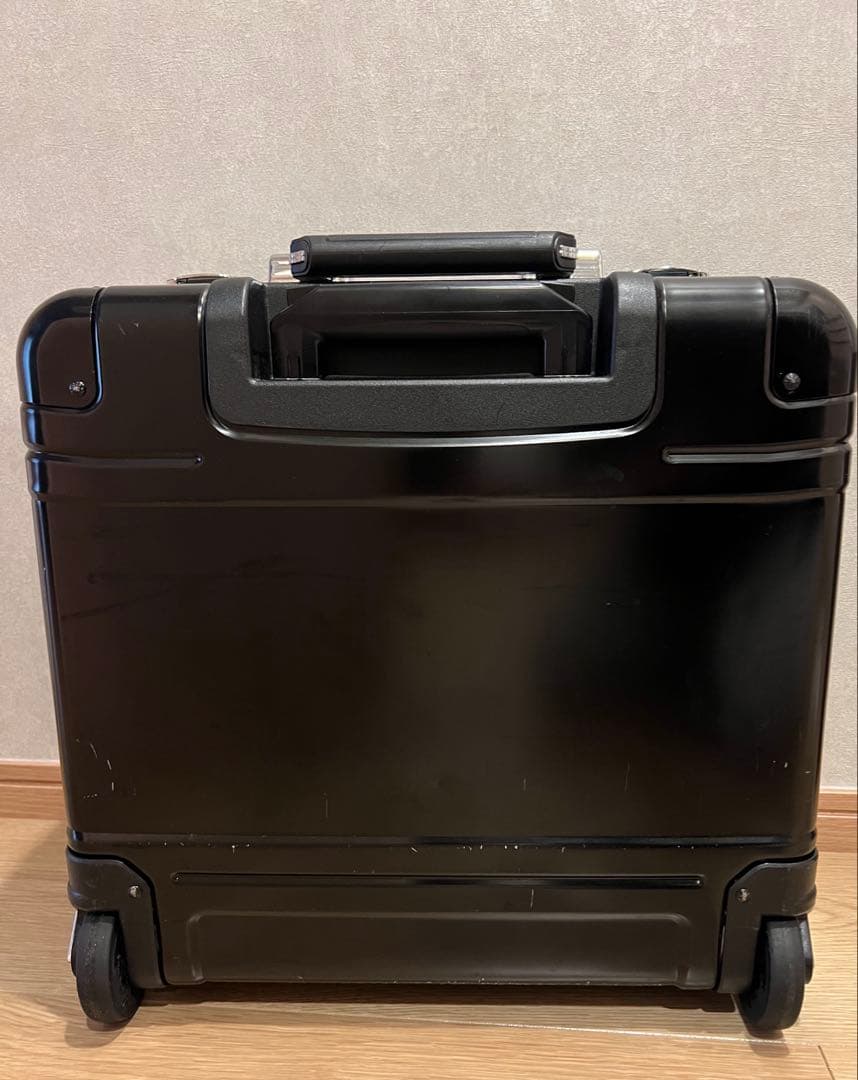 ZERO HALLIBURTON ゼロハリバートン　29L キャリーケース