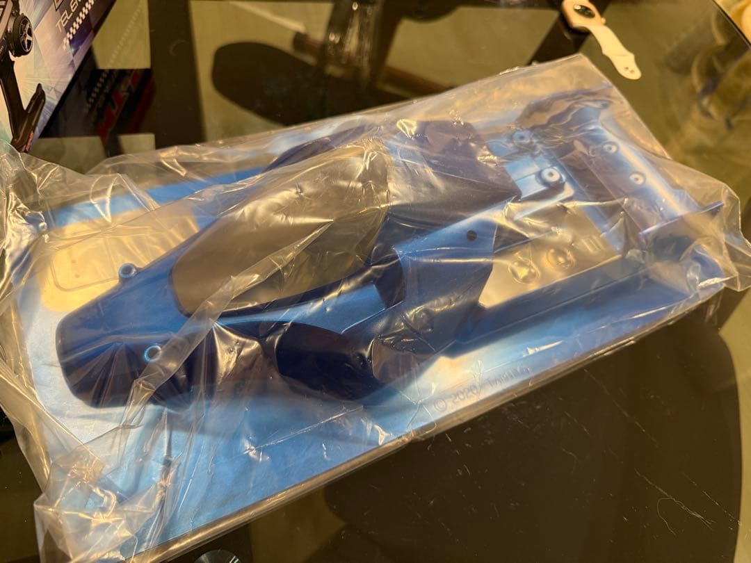 Comical Avante 1/10スケール ラジコンカー