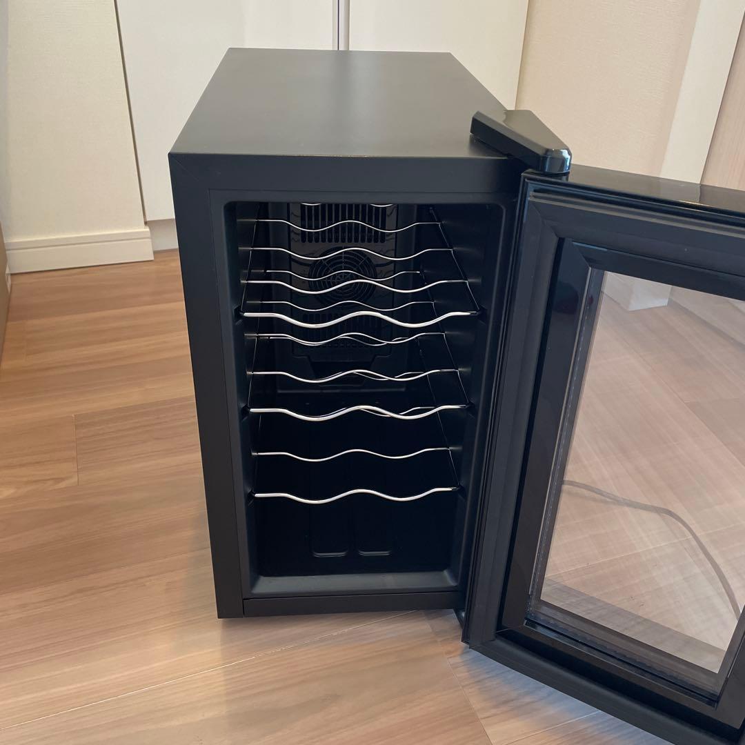 【アイリスオーヤマ】ワインセラー8本用