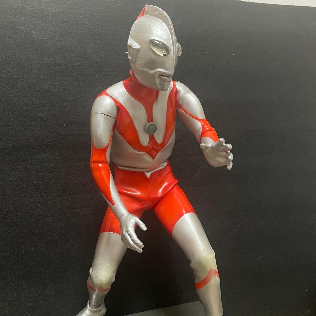海洋堂ウルトラマン リペイント完成品