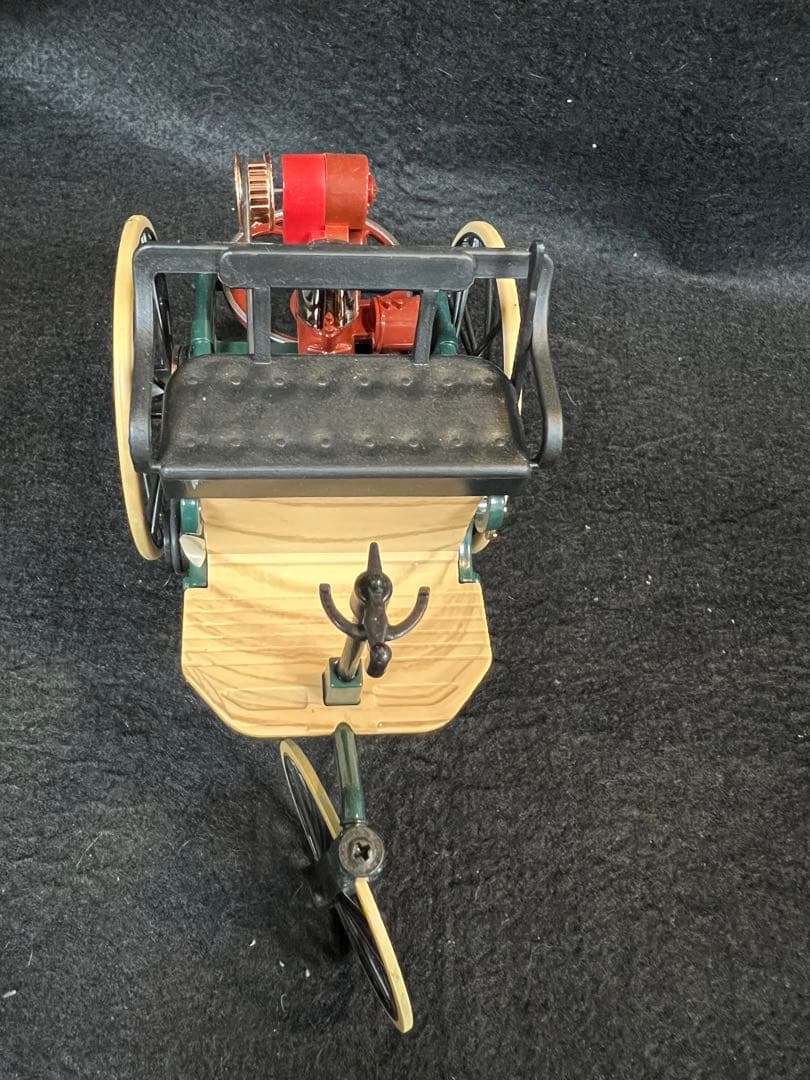 1866年 クラシックカー 1:12スケールモデル