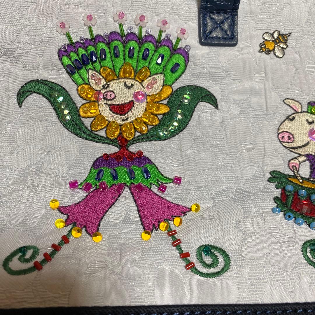 アルベロベロ、バック