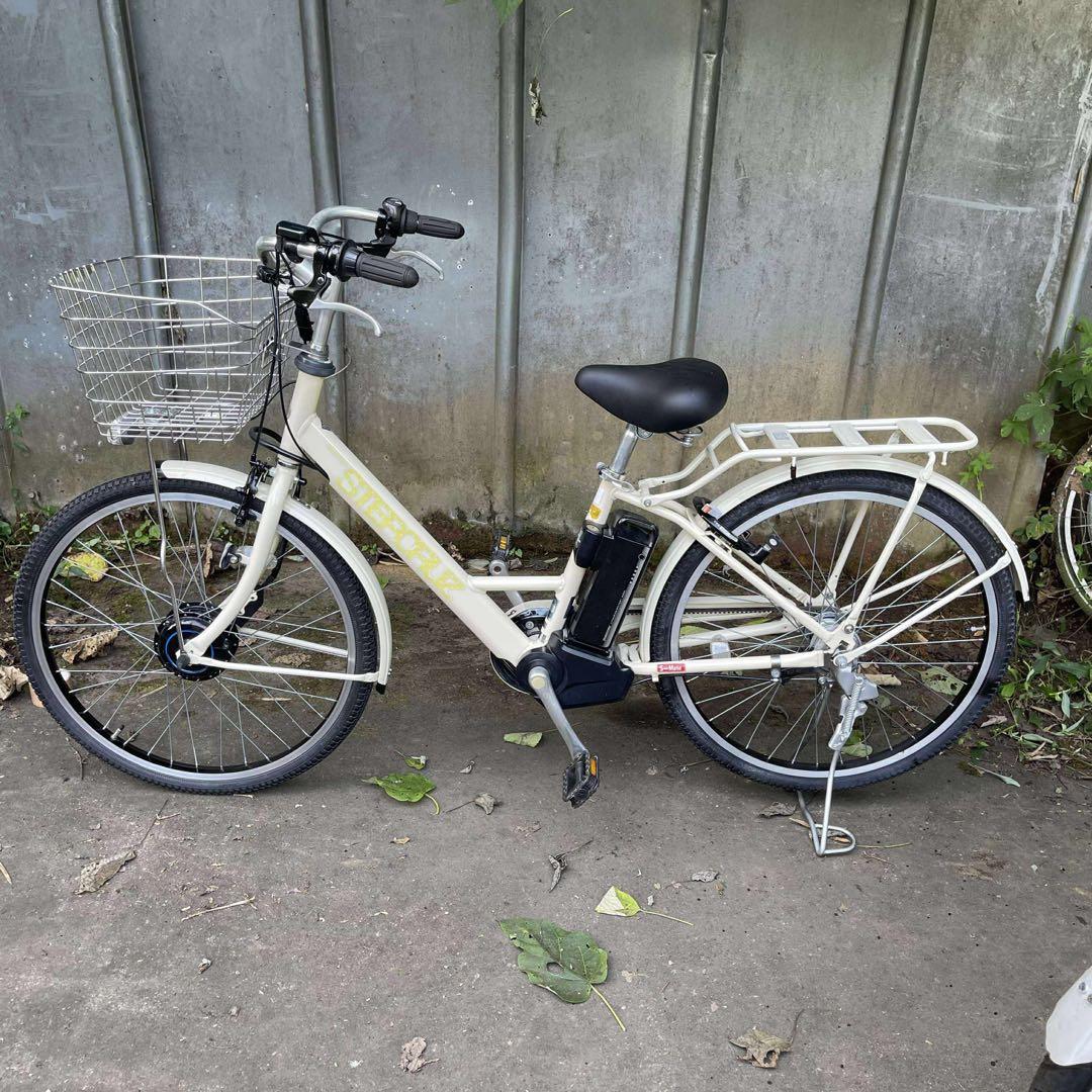 クリーム色 電動アシスト自転車 26インチ